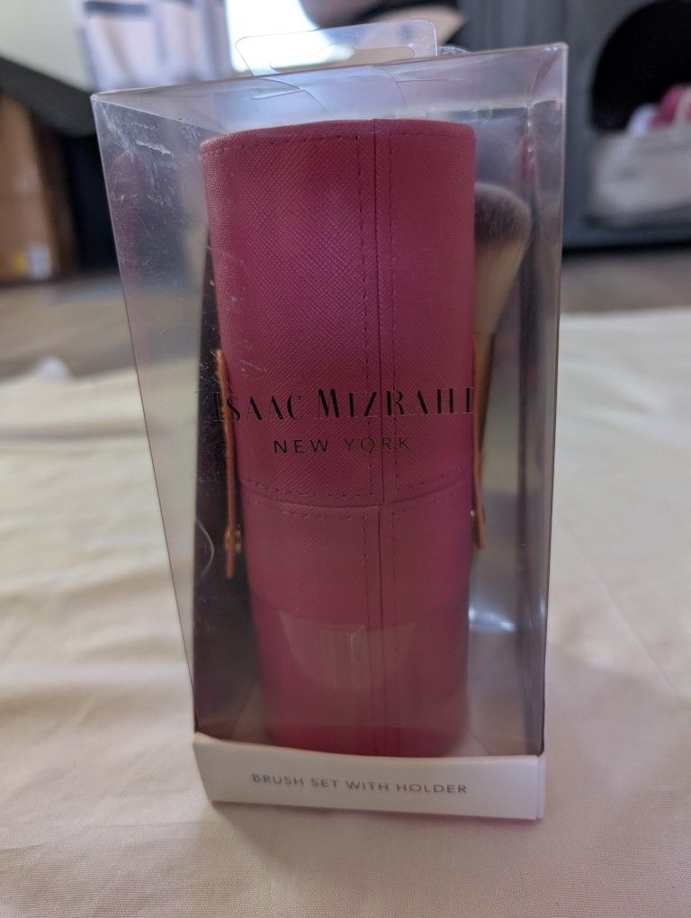 New Isaac Mizrahi Brush Set And Holder