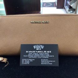 Michael Kors Jet Set Wallet