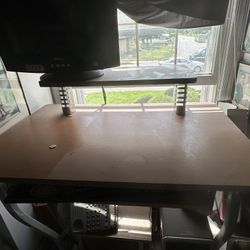 Desks Chairs Filing Cabinets 