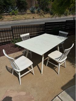 West Elm kitchen table + 4 chairs - white, expandable