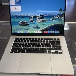 MacBook Air M4 15’’ 2025 