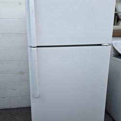 REFRIGERATOR GOOD CONDITION 