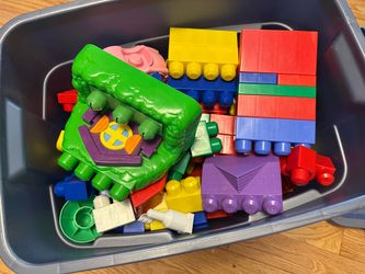 Mega Bloks Large Building Blocks Set