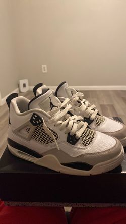 Jordan 4 Military
