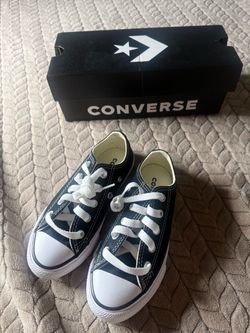 Converse Allstar shoes size (11 youth)