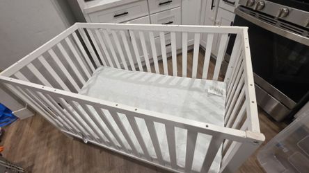 Baby crib