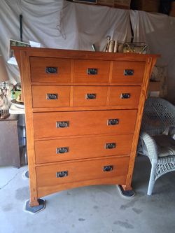 Five drawer dresser storage Mission style