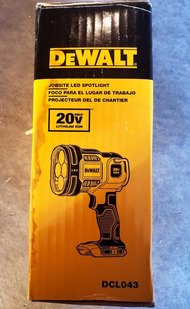 NEw, Nueva, DEWALT20V MAX Cordless LED Jobsite Spotlight