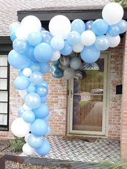 Balloon decor/ decoracion de globos