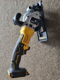 Dewalt Circular Saw
