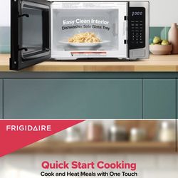Frigidaire 1.1 in.³ microwave