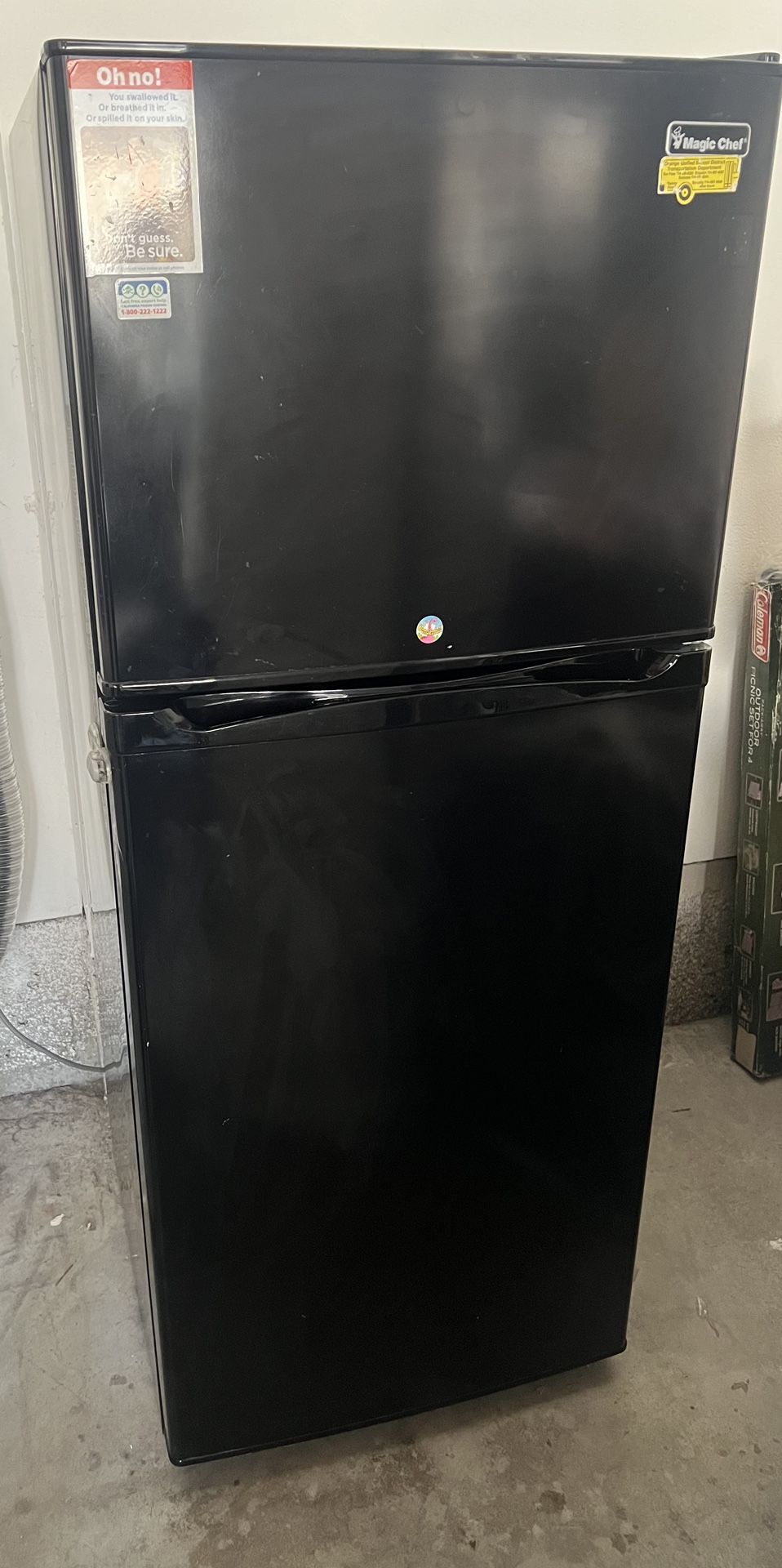 Magic Chef Top Mount Refrigerator 9.9 cu ft