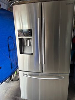 Fridges for sale are Plugged in free Deliver