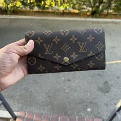 Louis Vuitton Women’s Wallet