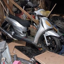 Moped For Parts Or Repair