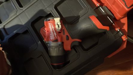 Milwaukee m12 fuel brushless hammer drill driver