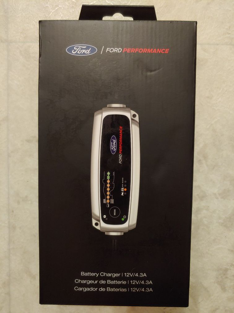 Ford Performance Smart Battery Charger