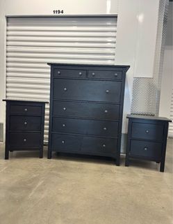 Dressers set