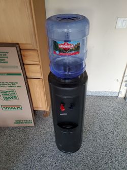 5 Gallon Water dispenser