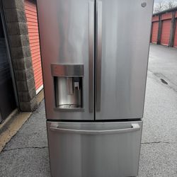 GE Refrigerator 