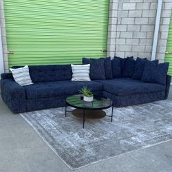 *Free Delivery* Macys Large Sectional Couch Sofa 