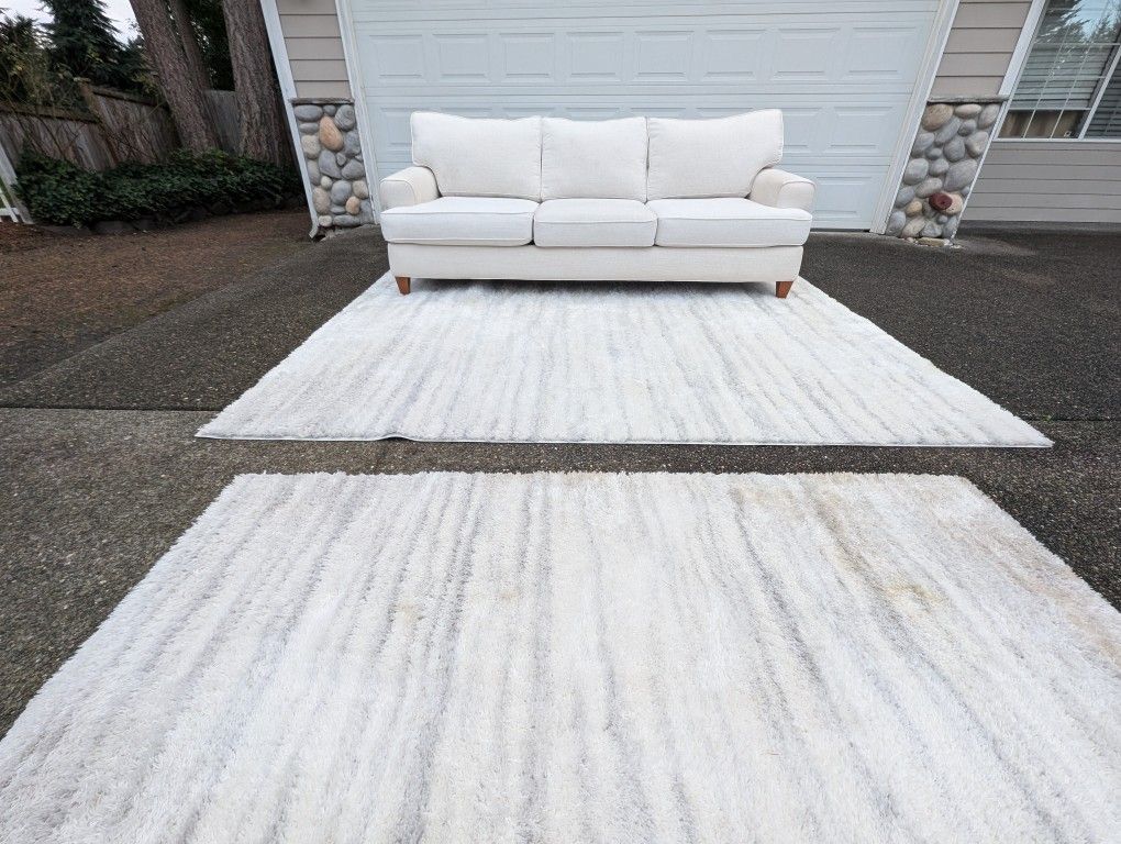 Sofa And Two Carpets Delivery Available🚚