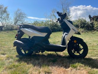 125 Moped