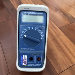 BK Precision 810C Capacitance Meter with Soft Case NO LEADS