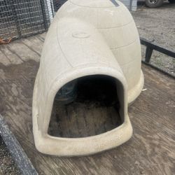 Igloo-Style Dog House