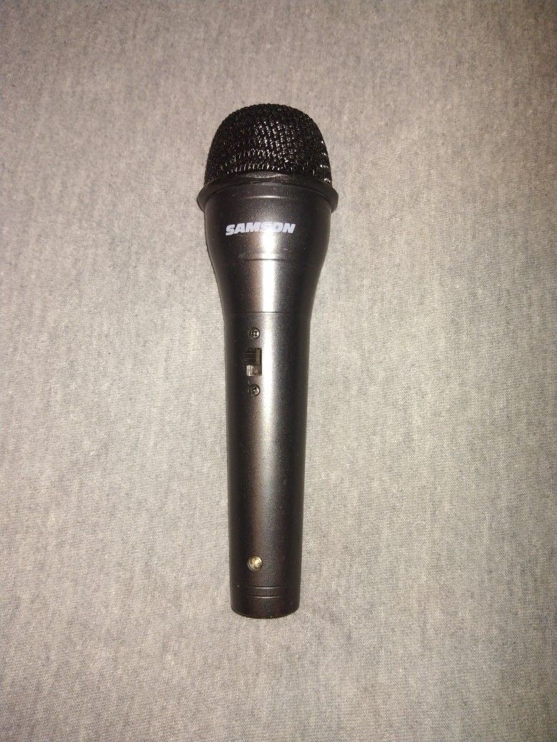 Samson XLR Microphone With Switch