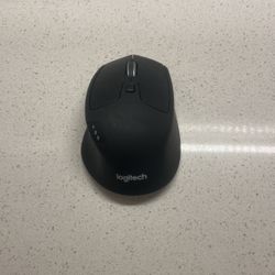 Excellent Condition M720 Triathlon Wireless Mouse 
