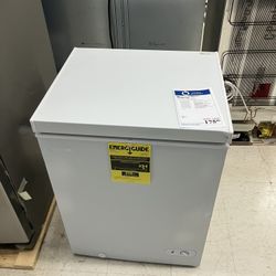 Magic Chef® White 5.0. Cu. Ft. Chest Freezer