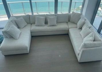 Custom 4-Piece Modular Sectional – Asymmetric U-Shape – 162"x119" – Greige Linen – Excellent Condition