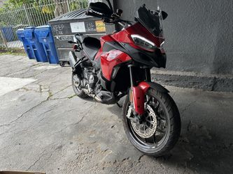 2025 Ducati Multistrada V2