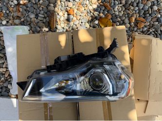 2019 Toyota 4Runner headlights