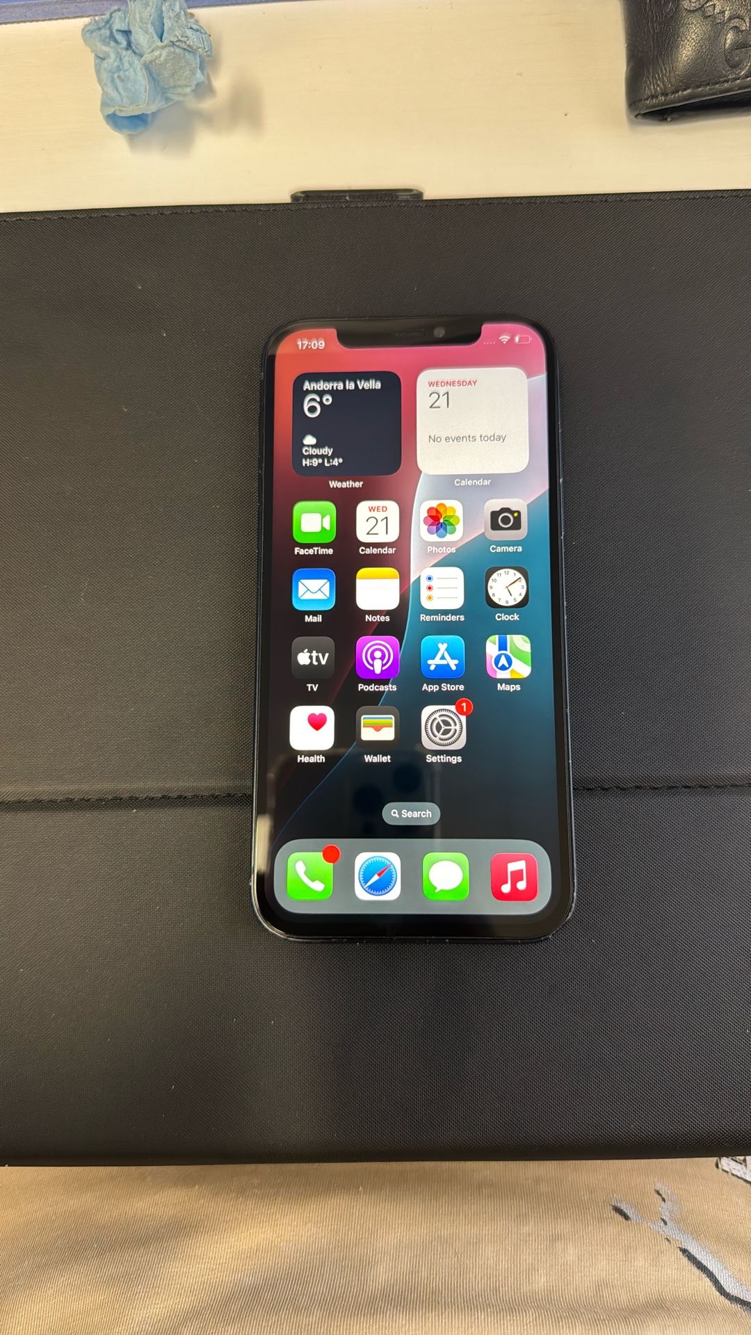 iPhone 12 64gb
