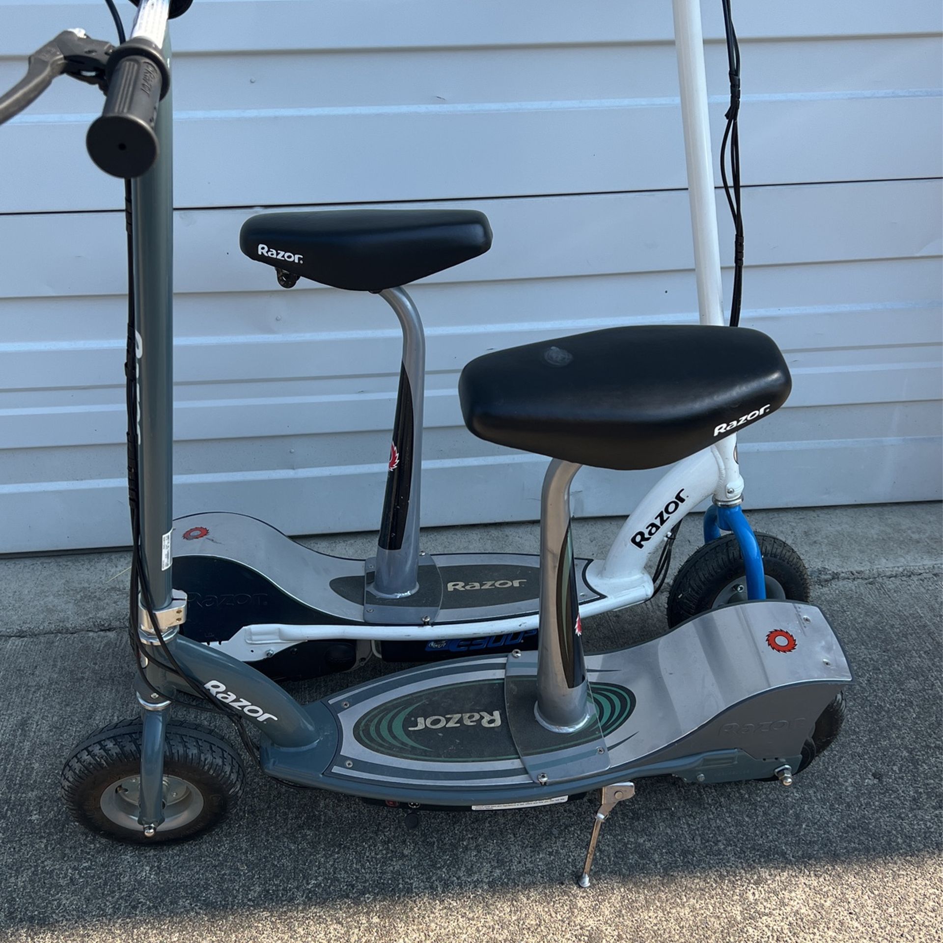 2 RAZOR E300s electric Scooters for Sale in Puyallup, WA OfferUp