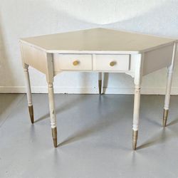 Corner Table/vanity