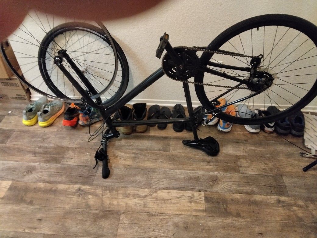 Cannondale Commuter Bike Quick 6