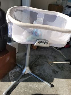 Bassinest Swivel Sleeper