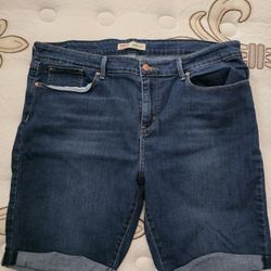 Levi's  Bermuda Shorts  Size 18
