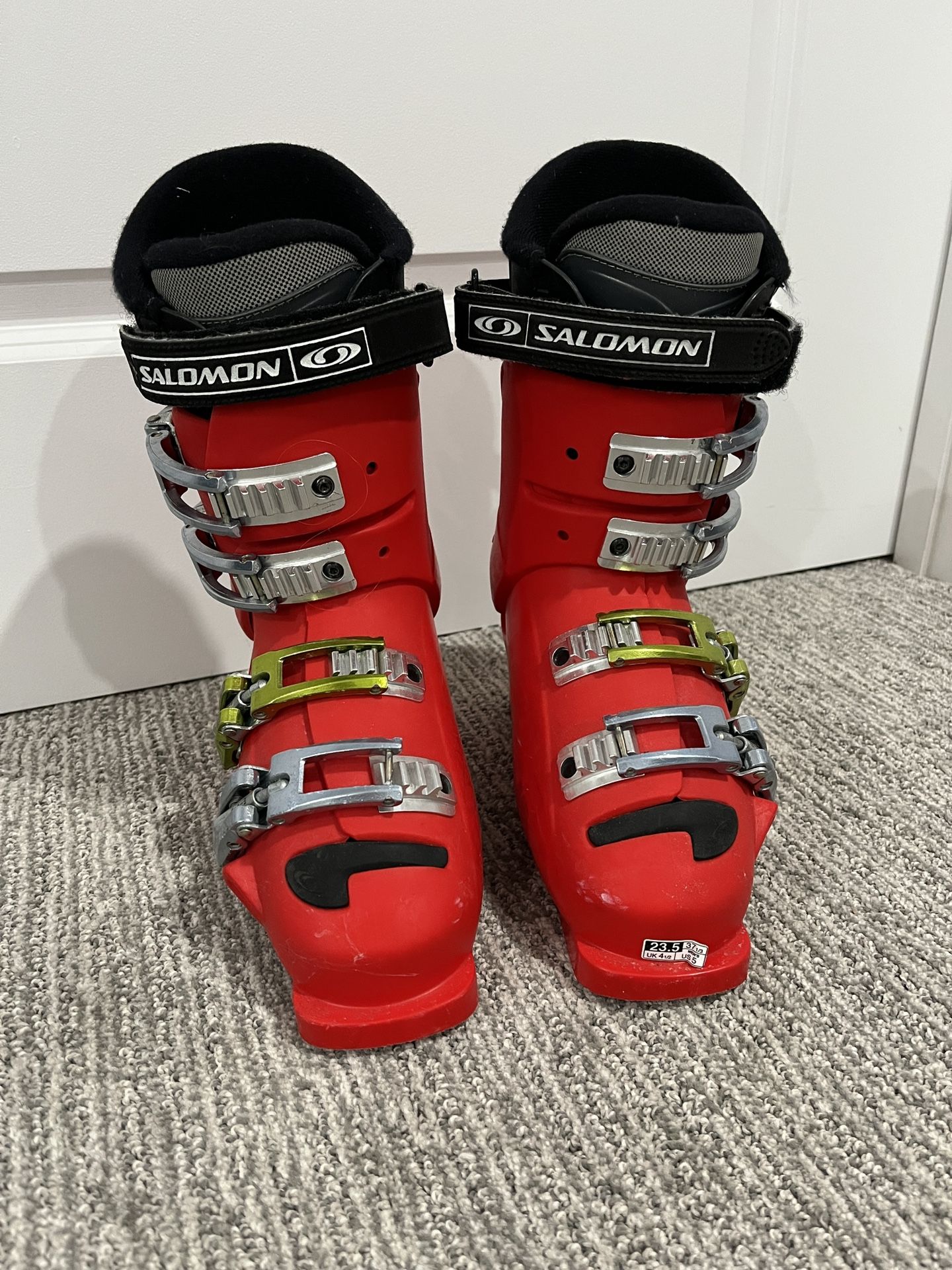Salomon Ski Boots 23.5