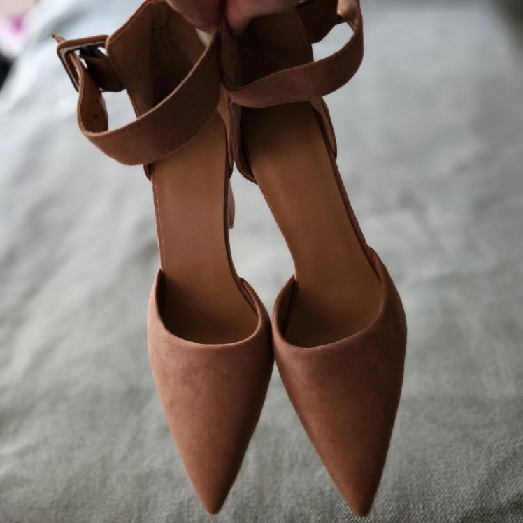 Pointed toe tan heels with ankle strap