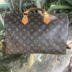 Authentic Louis Vuitton Speedy 35