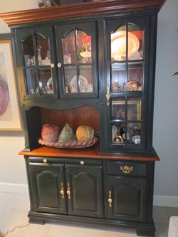 DINING HUTCH