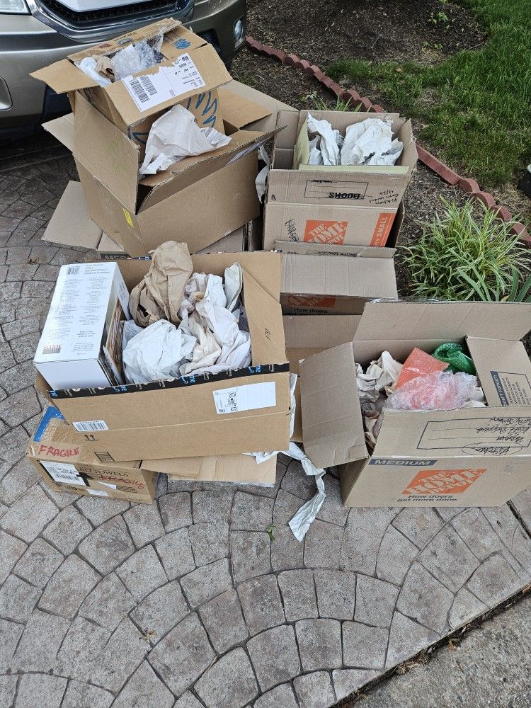 Free Moving Boxes