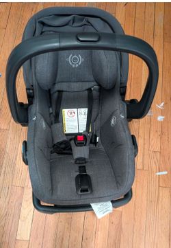 Uppababy mesa car seat and base