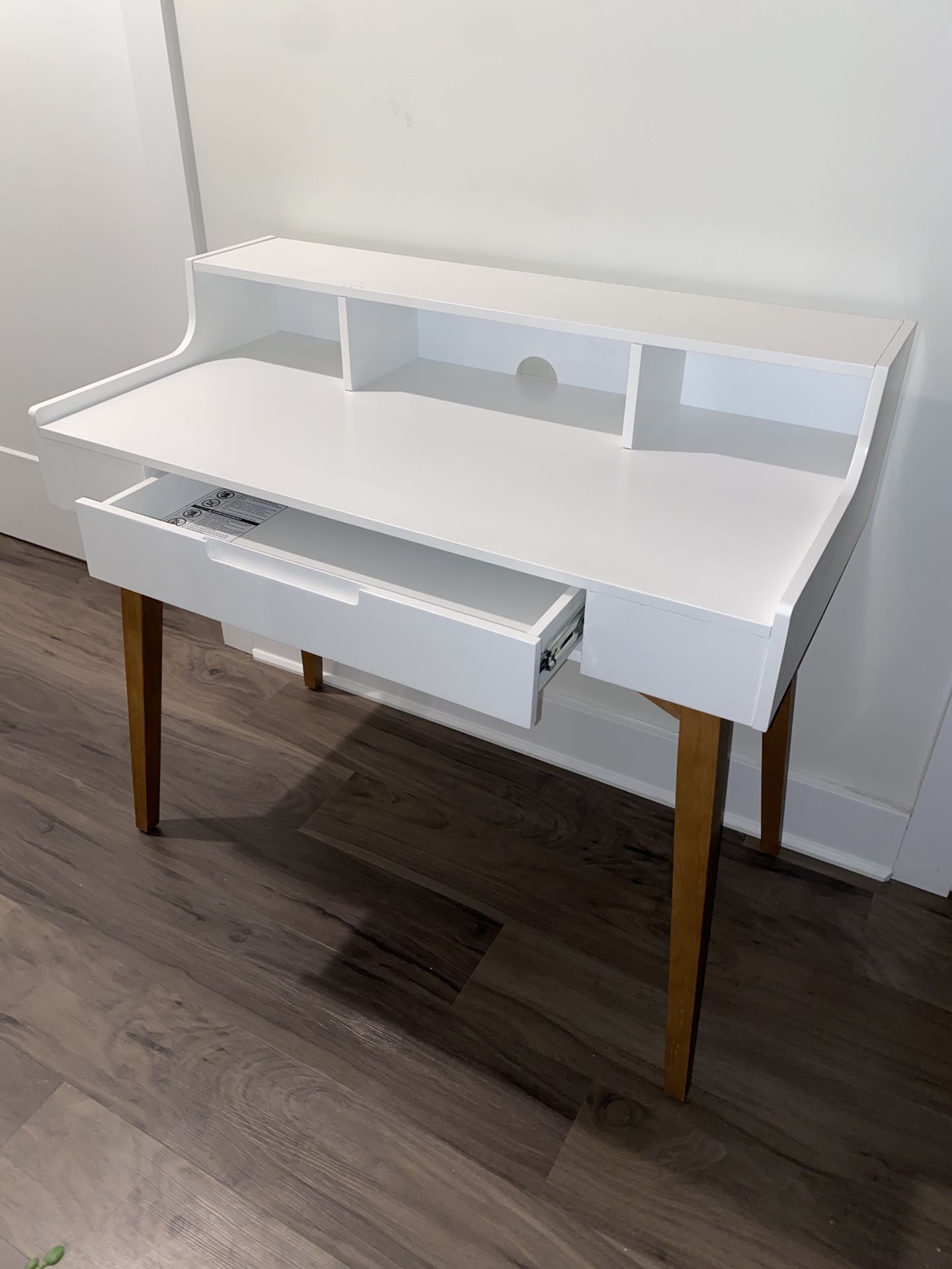 White Desk With Drawer
