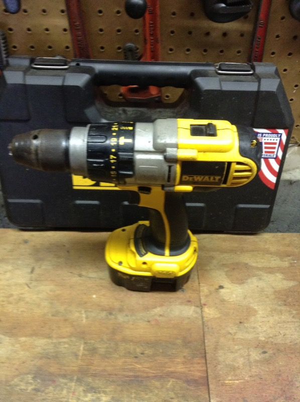 Dewalt 14.4 hammer drill kit