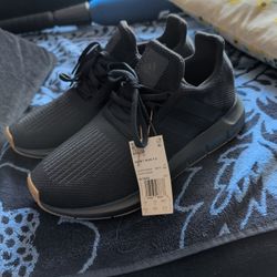 Men's Adidas Size 10 1/2